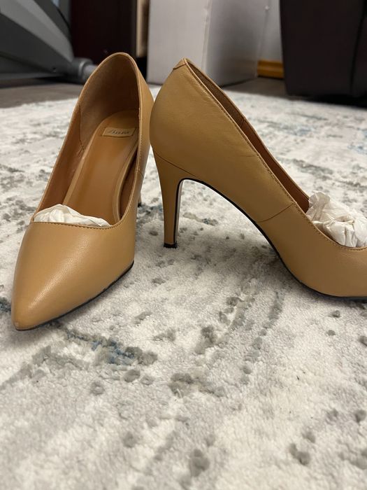 Обувь кожаная Bata, 37 размер