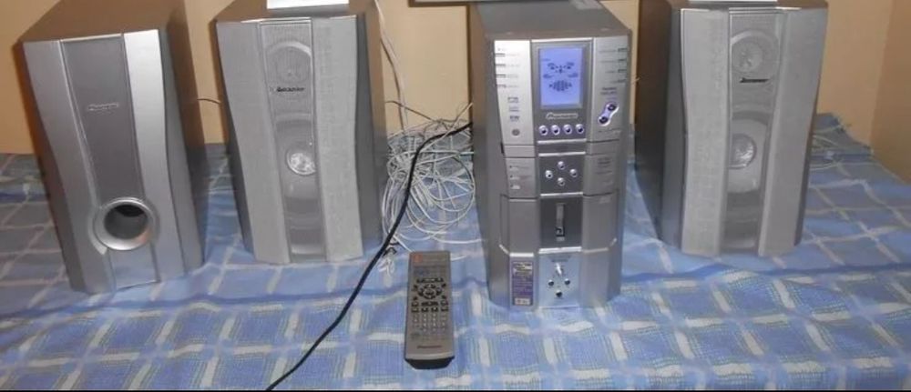 Продам pioneer kinoteatr