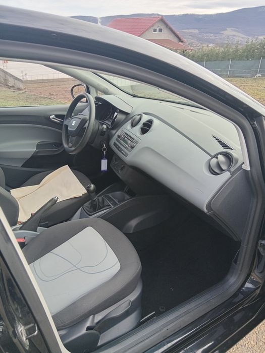 Vand sau schimb Seat ibiza 2013 1.4 benzina