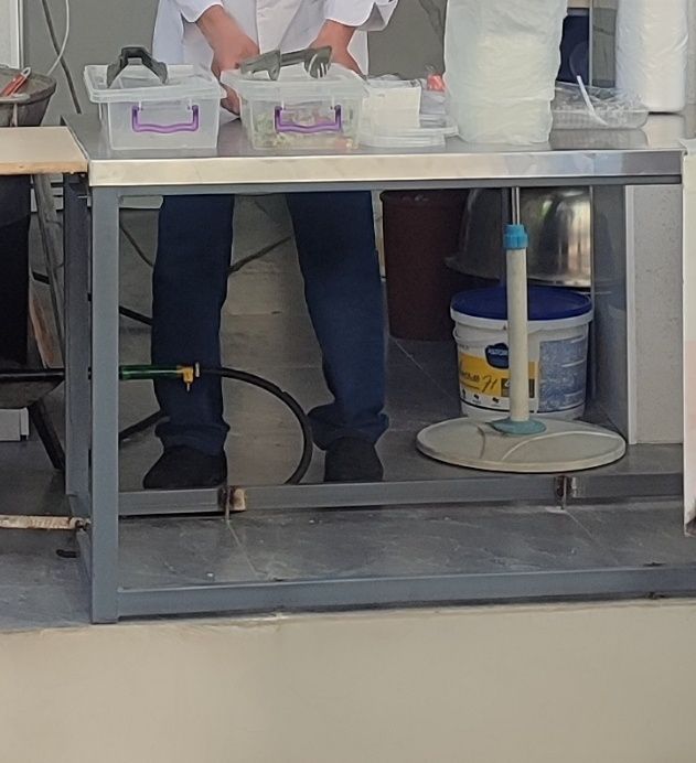 Продам стол из нержавейки 150х60