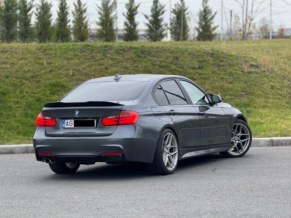 Bmw Seria 3 F30 2013 -M Paket-  / 4 butoane / Harman Kardon / Cam 360