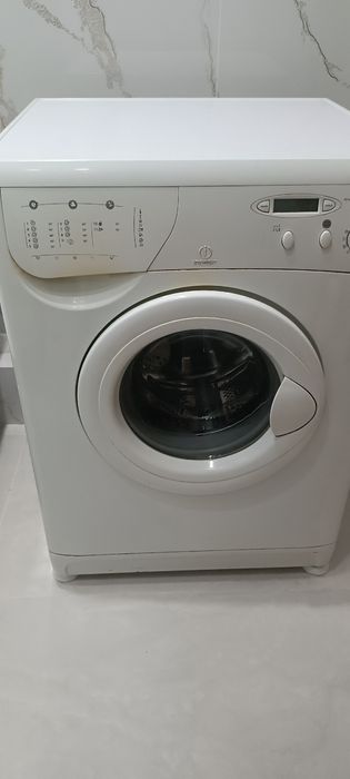 Продам стиральную машину