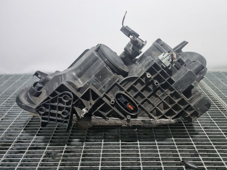 Far Dreapta Nissan Qashqai Facelift 2010 - 2013 SUV 4 Usi (1432) Xenon