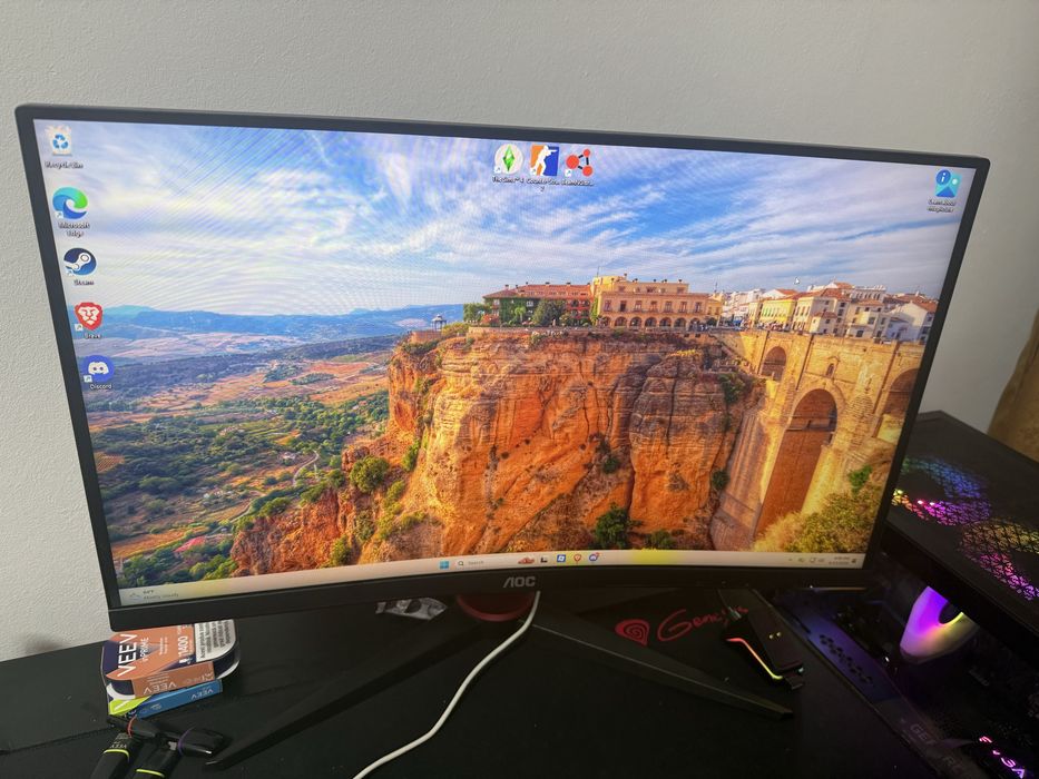 Vand monitor AOC curbat