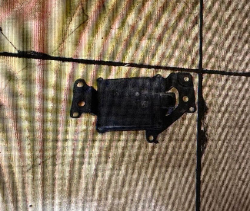 Senzor radar distronic toyota hilux 2021