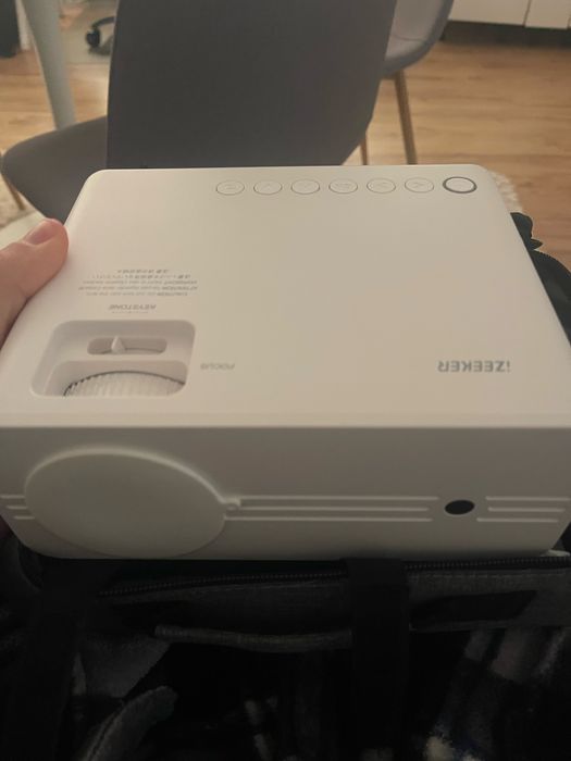 Videoproiector iZeeker, 1080P -NOU!