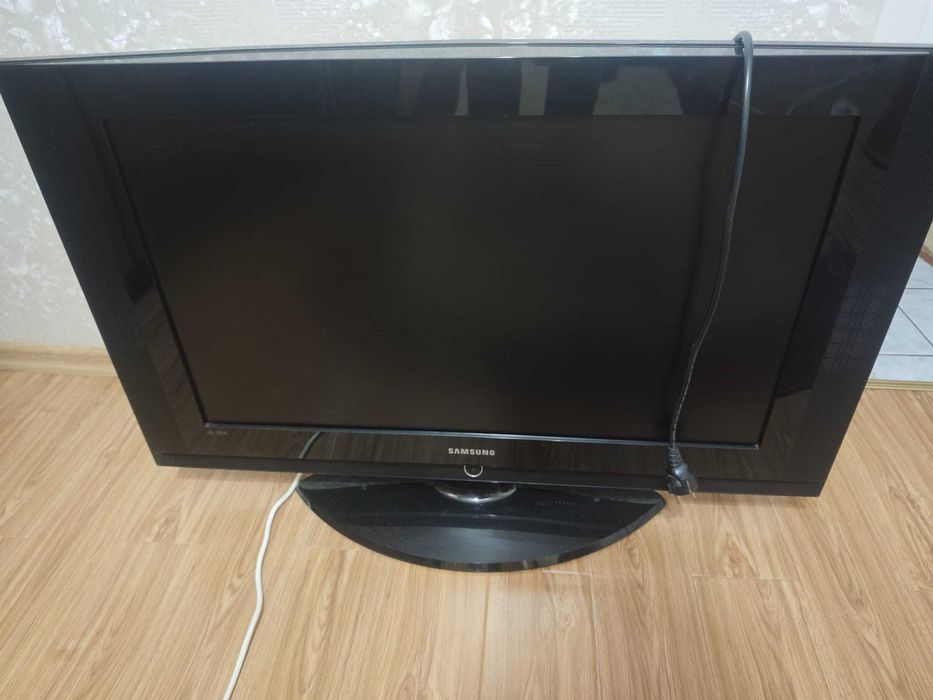 TV LCD Samsung LE32S62B, 81 cm