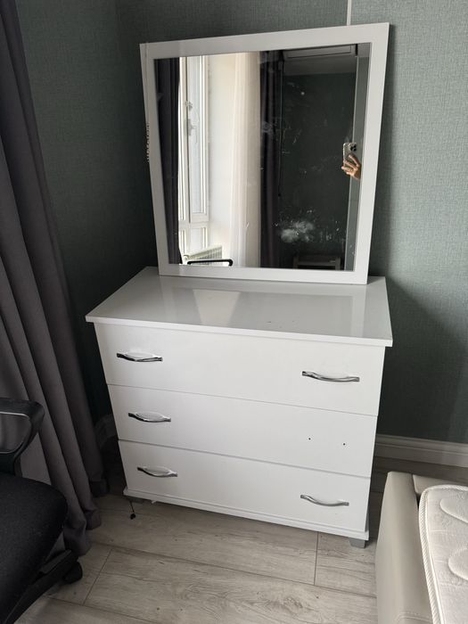 Туалетный столик