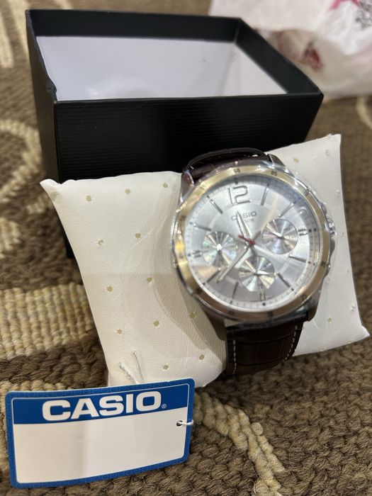 Часы наручные кварцевые Casio. Новые