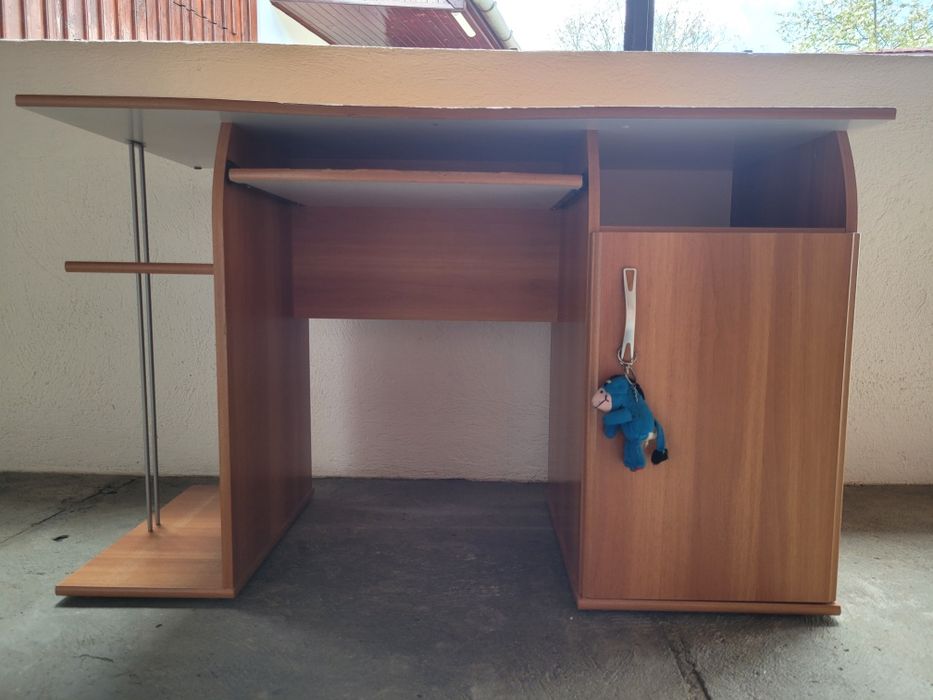 Vând mobilier de sufragerie