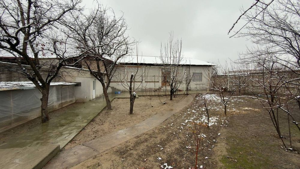 Srochna Xonabod mahallada Yer hisobida  uchastka sotiladi. 8 sotix