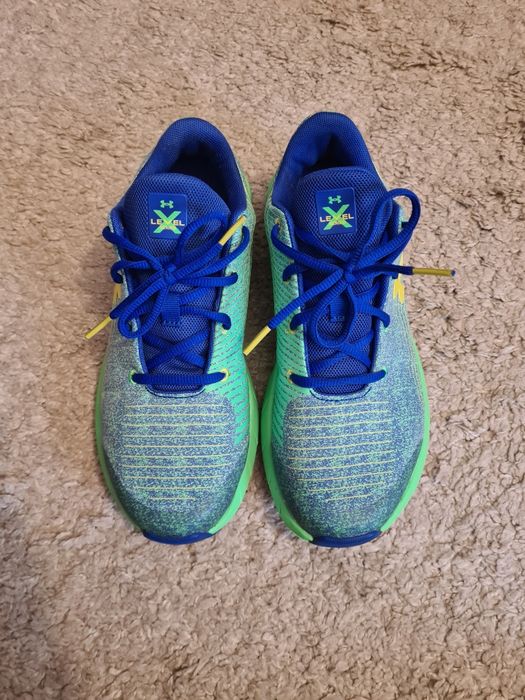 Adidasi Under Armour