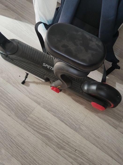 Продам самокат Spetime E10 pro max