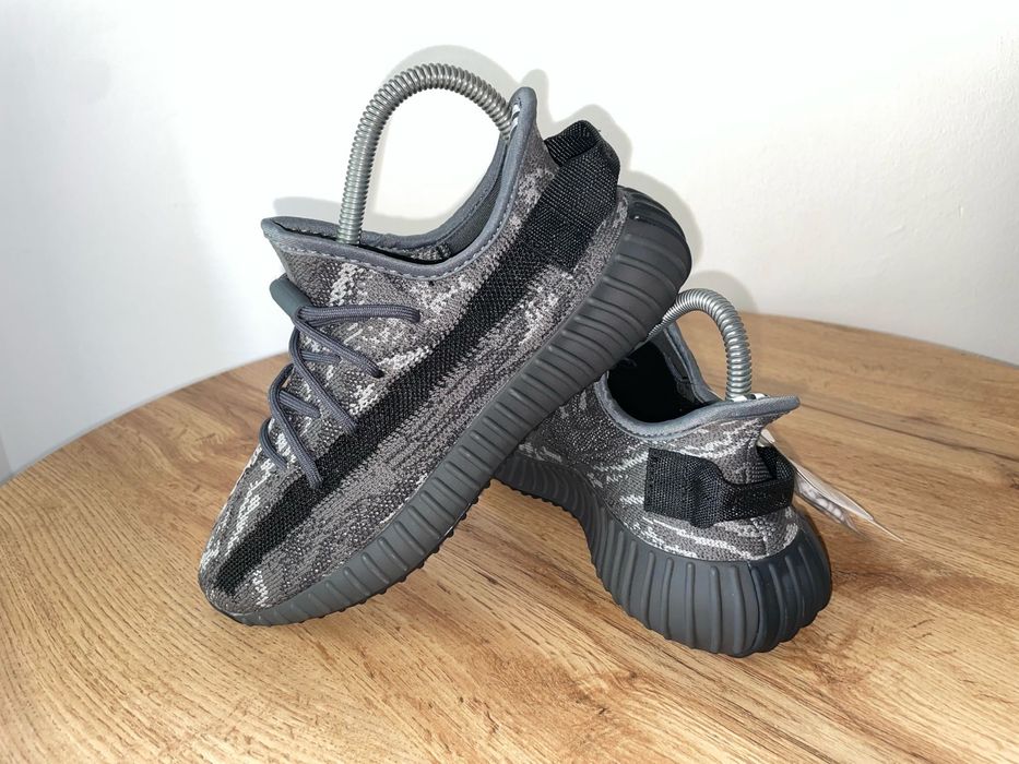 Sneakers ADIDAS yeezy nr 36