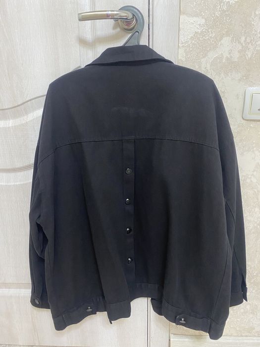 продам ветровку -5000т