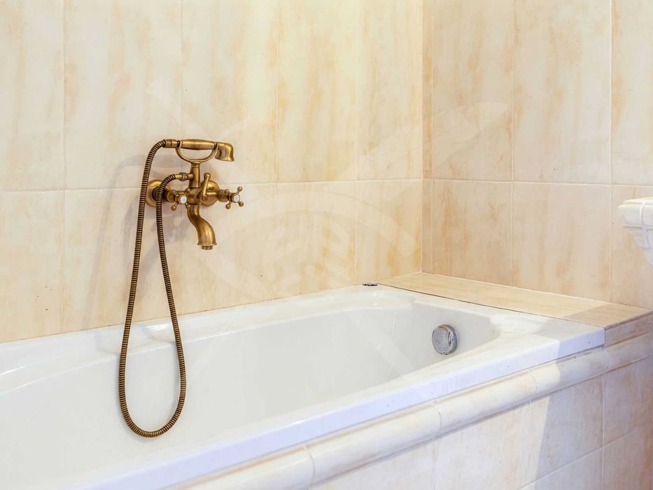 Продава се Къща в Созопол - 607 кв.м за 2966 €/кв.м - Снимка #3