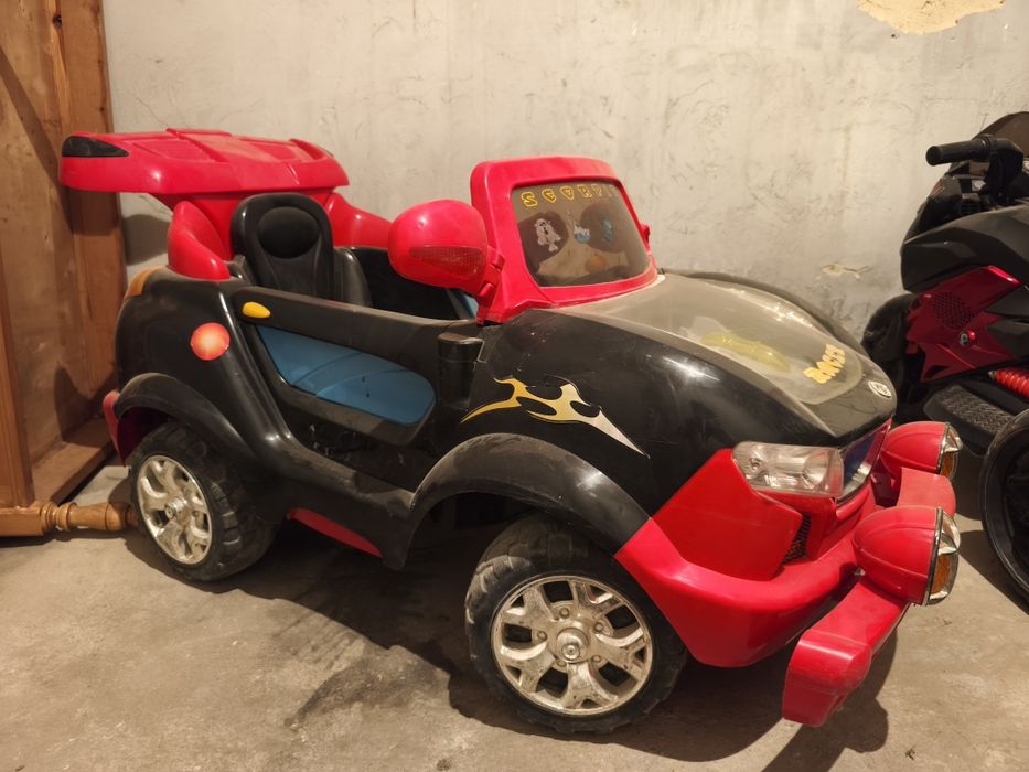 Машинка детская продается!