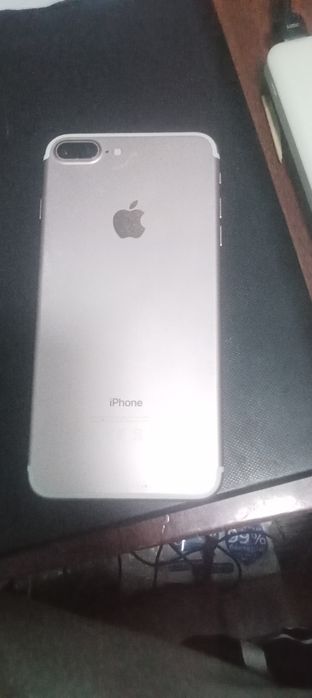 Продам iphone 7 Plus