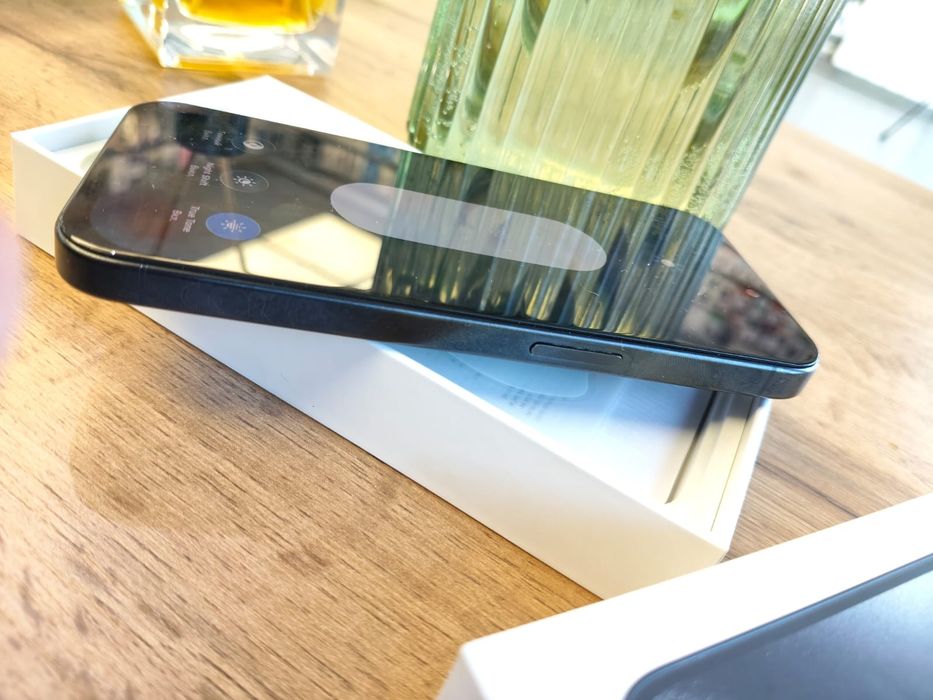 IPhone 15 Pro продам с документами