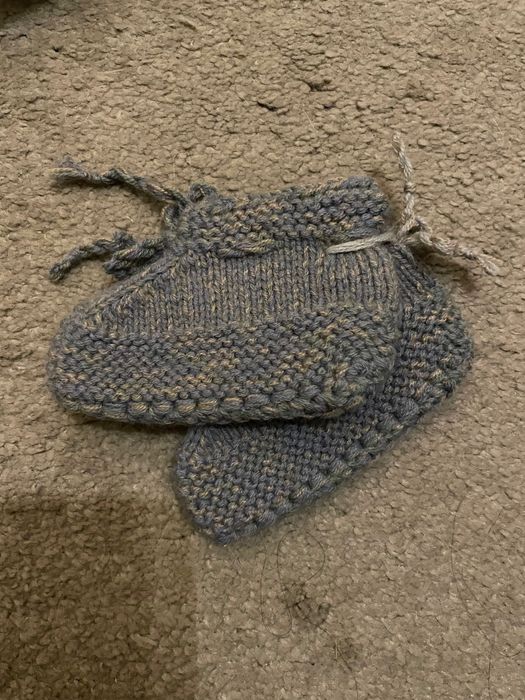 Бебешки търлички ръчно плетени