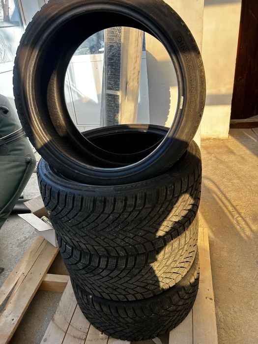 Зимни гуми 255/35-19r