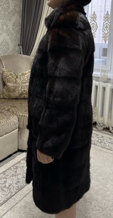 Продам норковую шубу