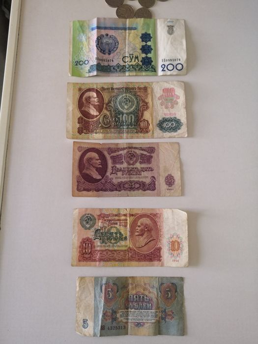 Продам срочно монеты.