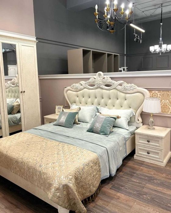 Спальный гарнитур