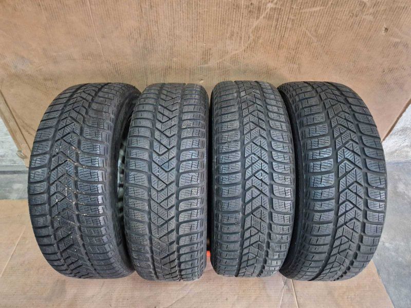 4 Pirelli R17 205/55/ 
зимни гуми 
DOT2617
