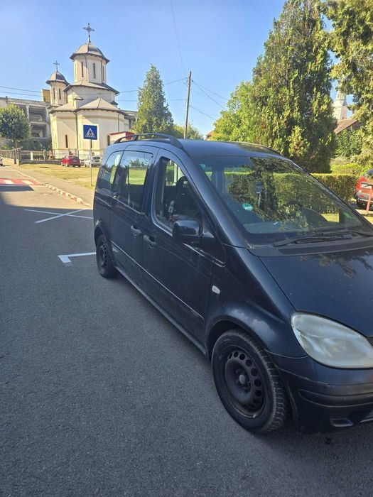 Mașina Mercedes vaneo1. 6 benzina km 248 anul205 preț 1290 euro