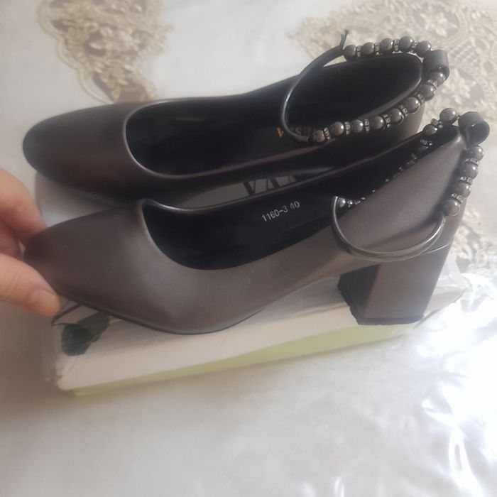 Женская обувь продается б/у