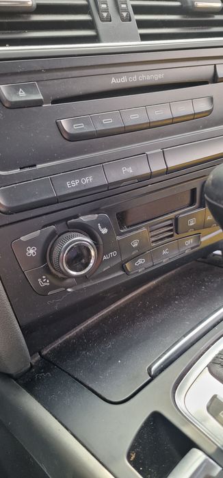 Panou clima audi a4 b8  de europa cu incalzire în scaune