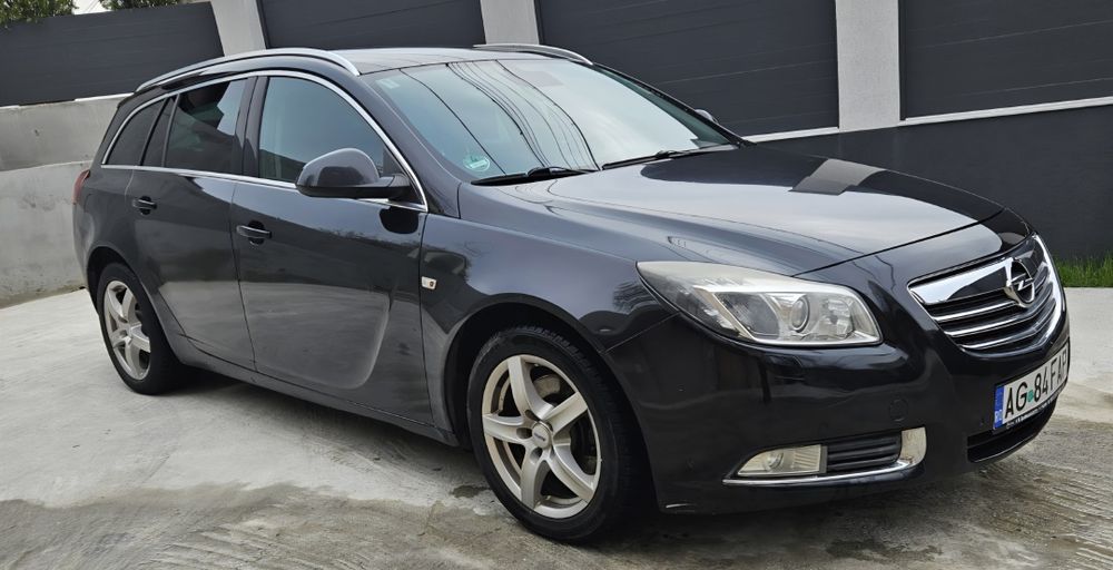 Opel Insignia Sport Tourer 2L, 170 CP