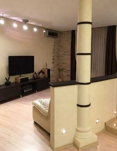 Дава се под наем Двустаен апартамент в Пловдив, Каменица 1 - 65 кв.м за 219.3 € - Снимка #1