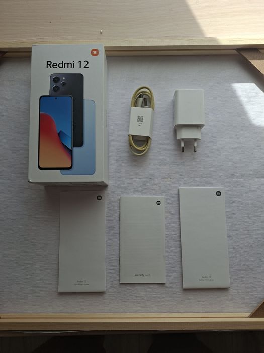 Продам телефон редми 12.