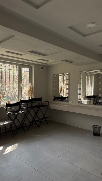 Аренда мест в Салоне