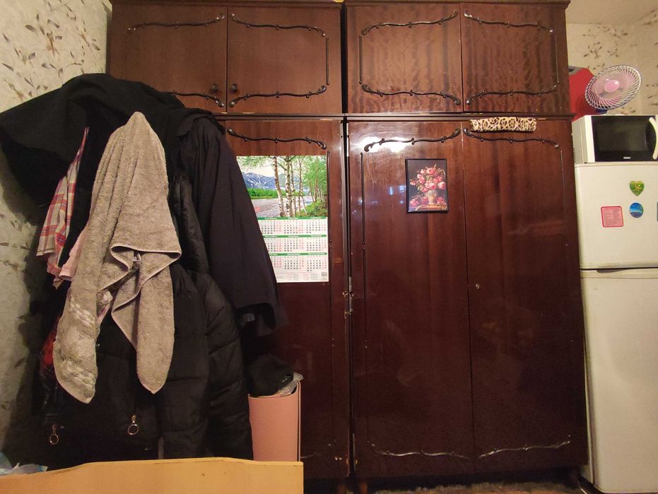 Мебель, шкафы продам