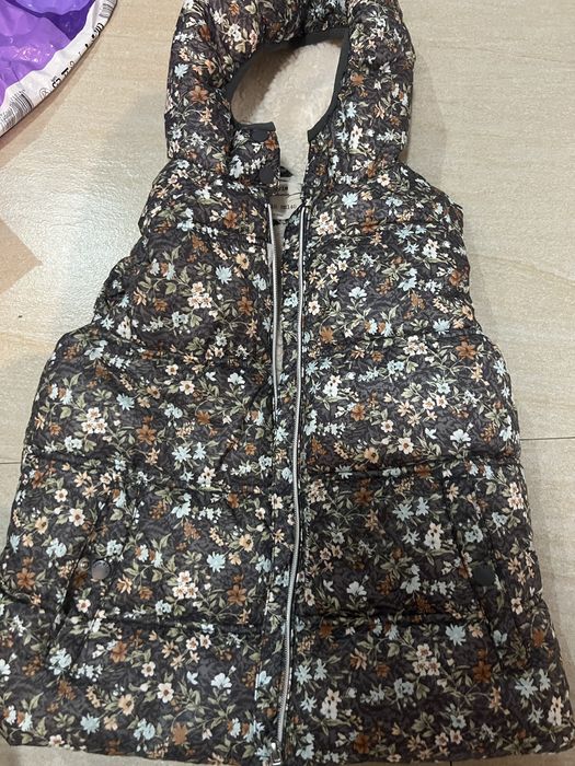 Теплая безрукавка Zara 134 для девочки