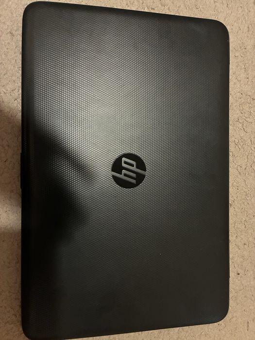 Продавам компютър HP