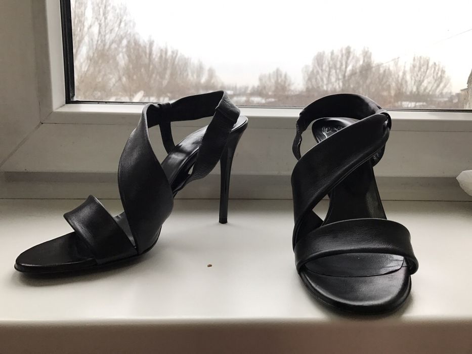 Босоножки, Италия