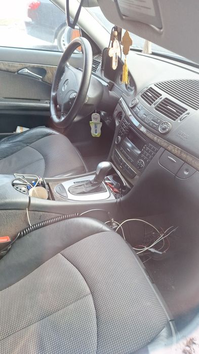 Vând Mercedes E Class Avangarde