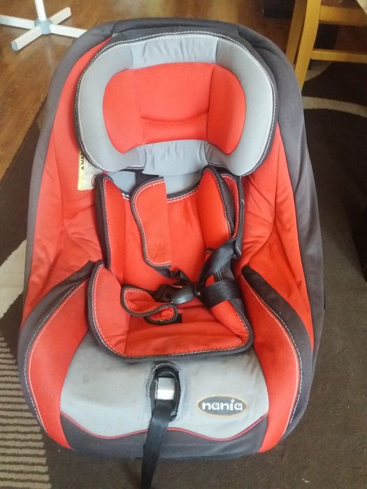 Продавам Детско столче .