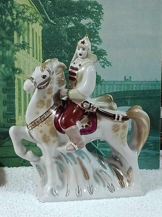 Статуэтка,, Буденовец на коне,,