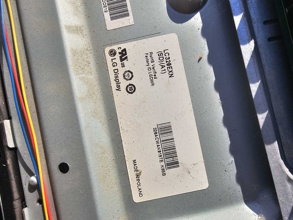 Telefunken T32R982LED DVB-CTS2  За части