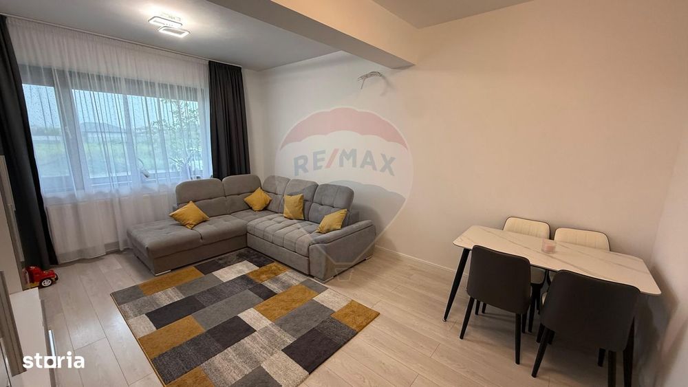 Apartament cu 2 camere de vânzare în zona Nord și loc de parcare