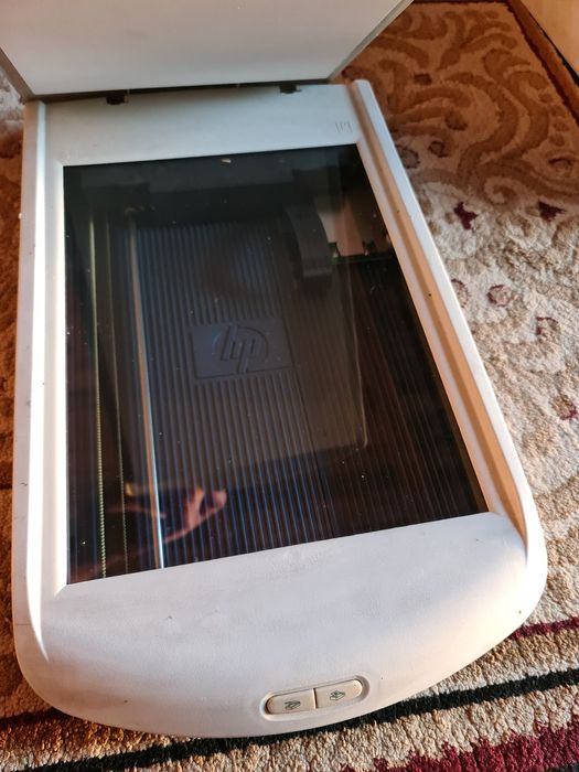 HP scanjet 2400 – планшетный сканер