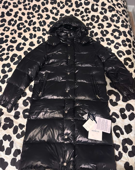 Пуховик б/у Moncler