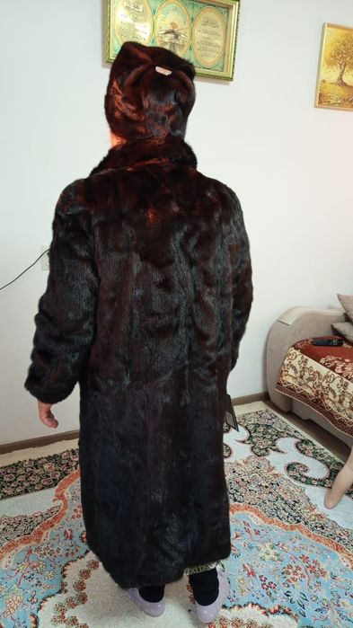 Продам норковую шубу