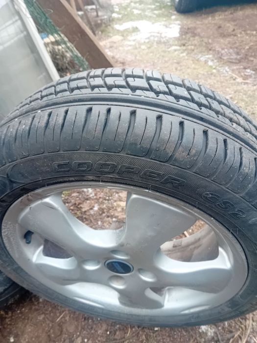 Продавам гуми с джанти 15 ски