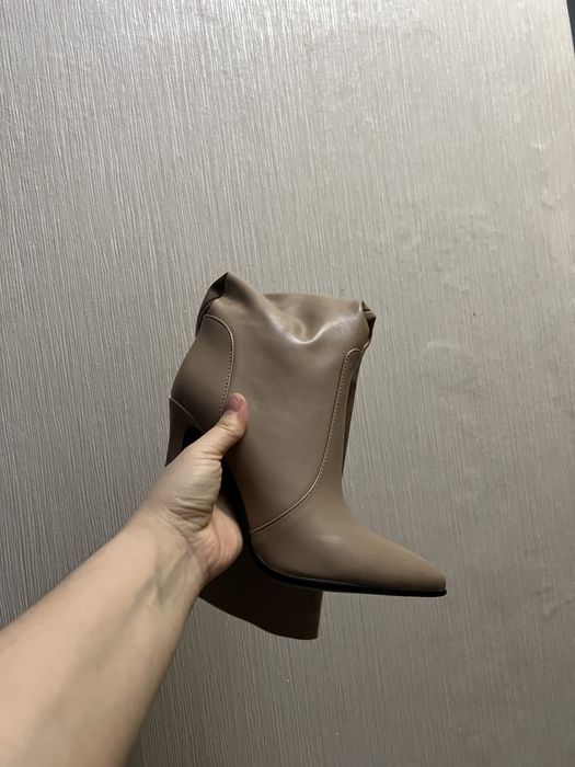 Женские сапоги